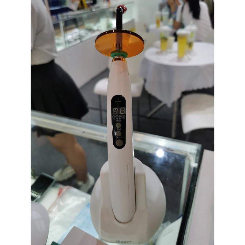 Fashion Design Rechargeable Wireless LED Dental Curing Light