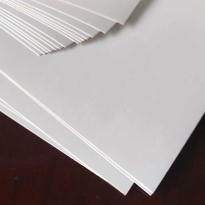 Papel blanco con pulpa virgen tipo 210-400gsm FBB/C1s