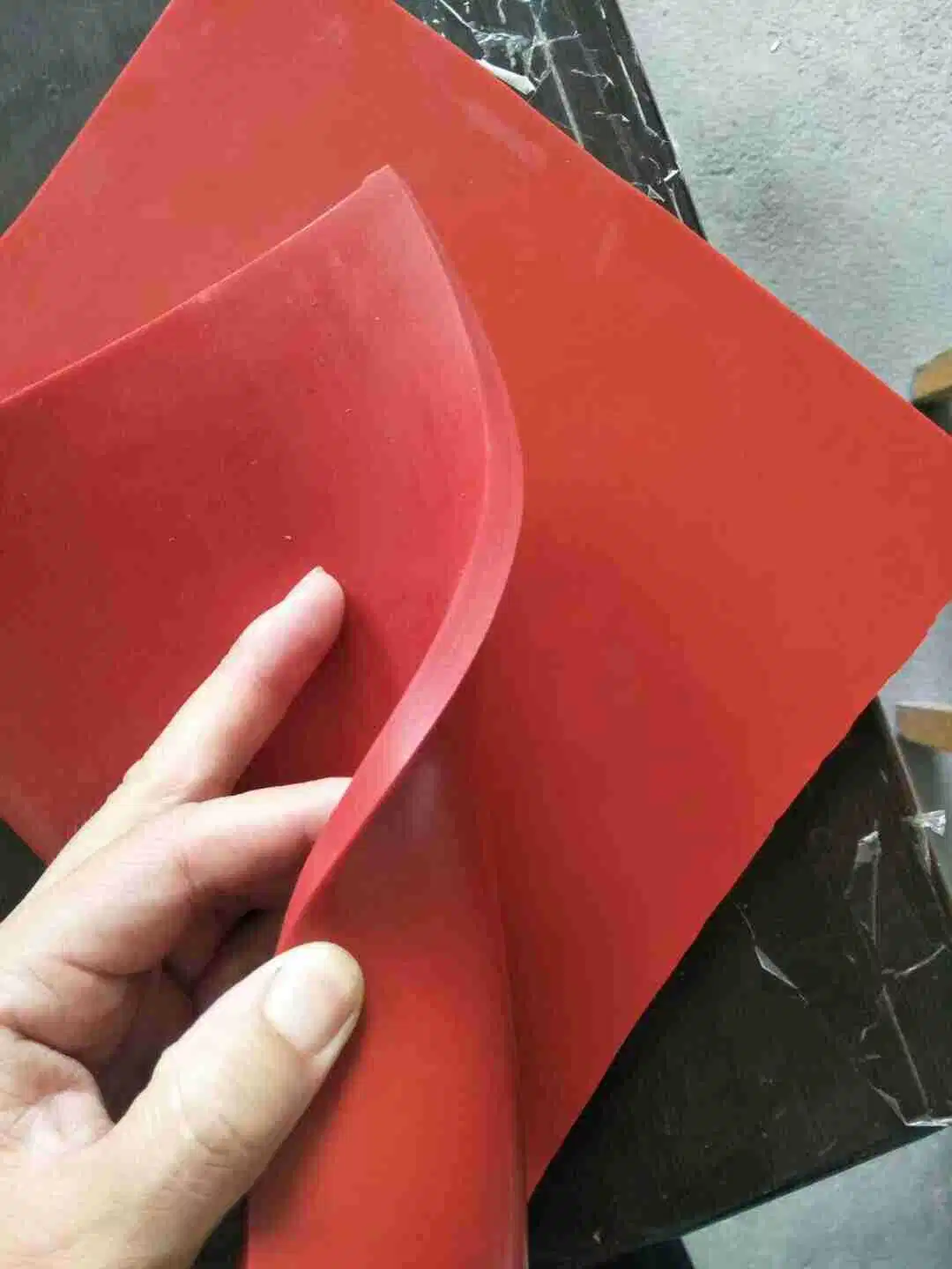 New Industrial Grade Transparent Red Black Silicone Sheet Heat Resistant Rubber Sheet