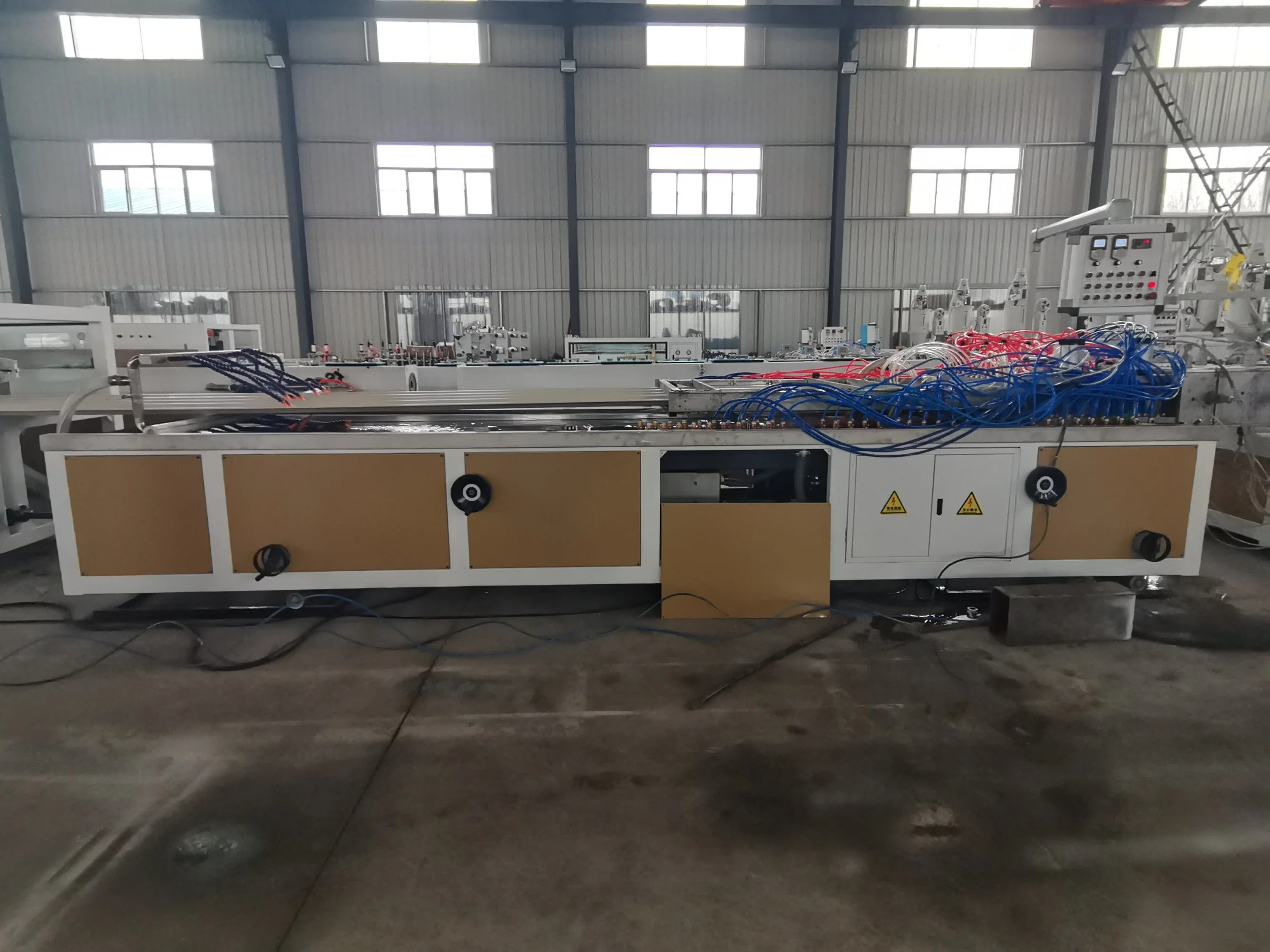 Plastic Corrugated Roof Tile Translucent Light Transmission Plastic Fiberglass Corrugated Roofing Sheet Extrusion Equipment