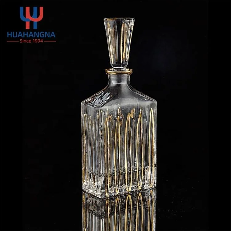 Gravado Non-Lead personalizado clássicos de guarnição de Ouro 5 pedaço quadrado de vidro de chumbo no decantador de uísque e vidro para Bourbon Vodka Gin