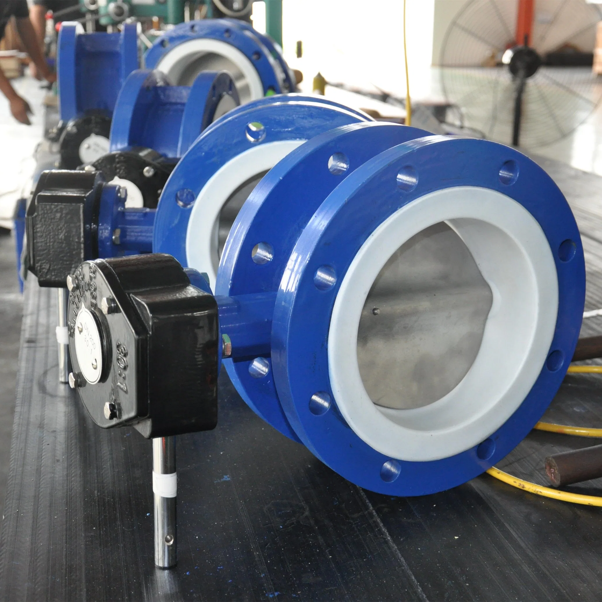 PTFE Lined Seat U Section Flanged Butterfly Valve DIN2501 Pn10/Pn16 ASME B16.1 150lb JIS B2220 10K