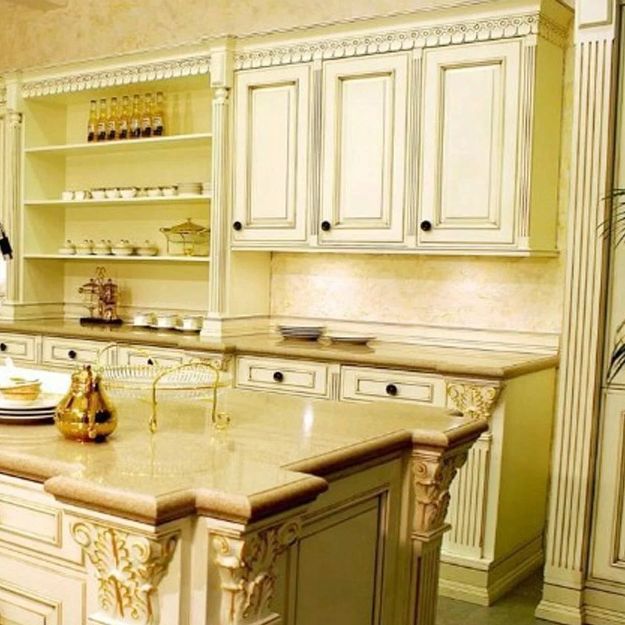 Made in China, Chinese Cabinet Factory, Customized Kitchen Furniture, Painted Cabinets, Solid Wood European Style Cabinets, and Raw Wood Cabinets