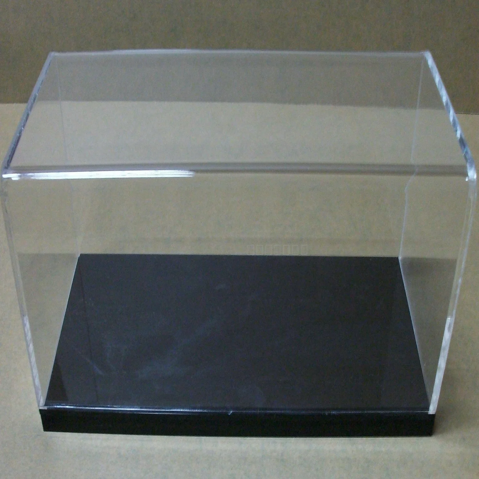 Chinese Factory Production Custom Clear Acrylic Playing Card Display Box