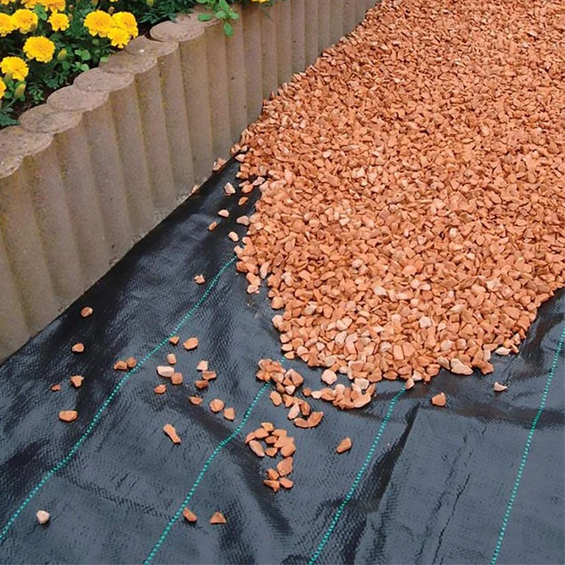 Factory Directly Supply Eco-Friendly Anti-UV PP Woven Agricultural Weed Fabric Mat Landscape PP Grass Control Landscaping Fabric Weed Barrier with Staples