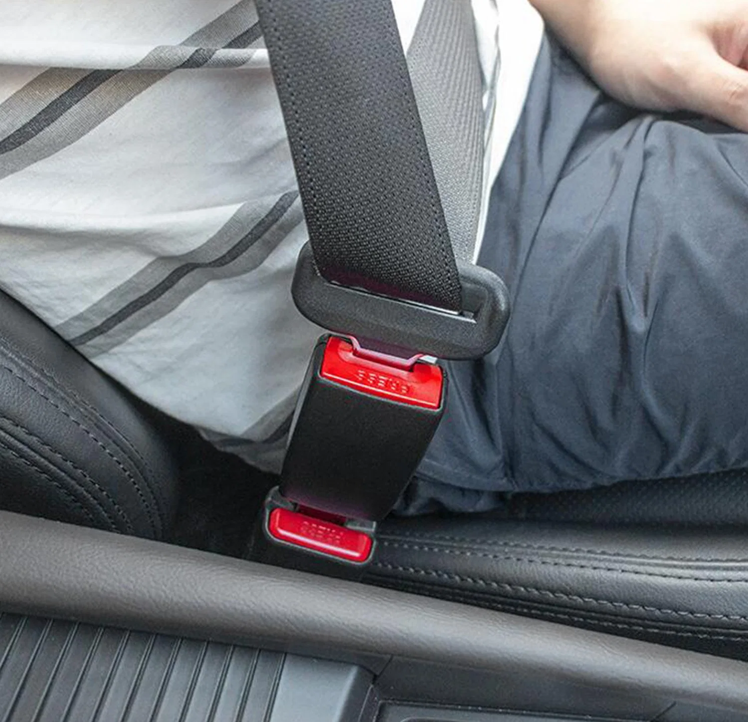 Car Seat Belt Extender Universal Seat Belt Expand Buckle Extender Auto Buckles Extension Clip Alarm Stopper for Most Models (2PCS)