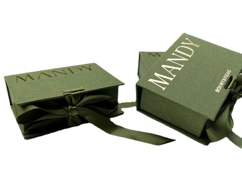 Spezielle Kunst Papier Geschenkverpackung Box Militär Green Geschenkbox Mit Logo mit benutzerdefiniertem Stempeln