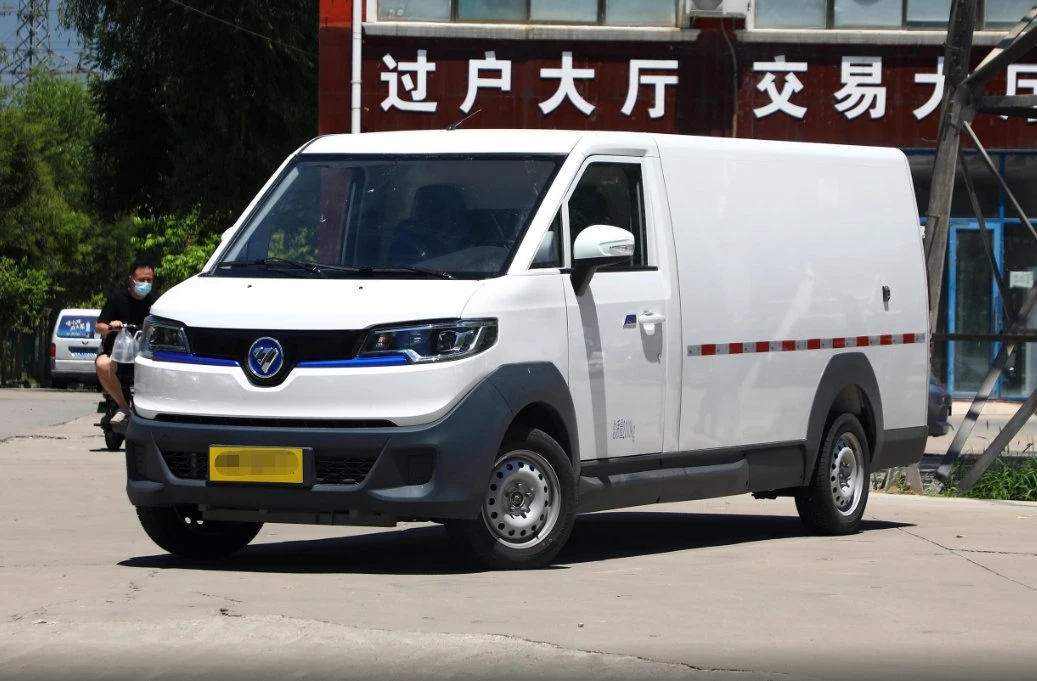 Le camion léger électrique Foton Smurf 2023 vient d'un Marque chinoise et est populaire en Chine