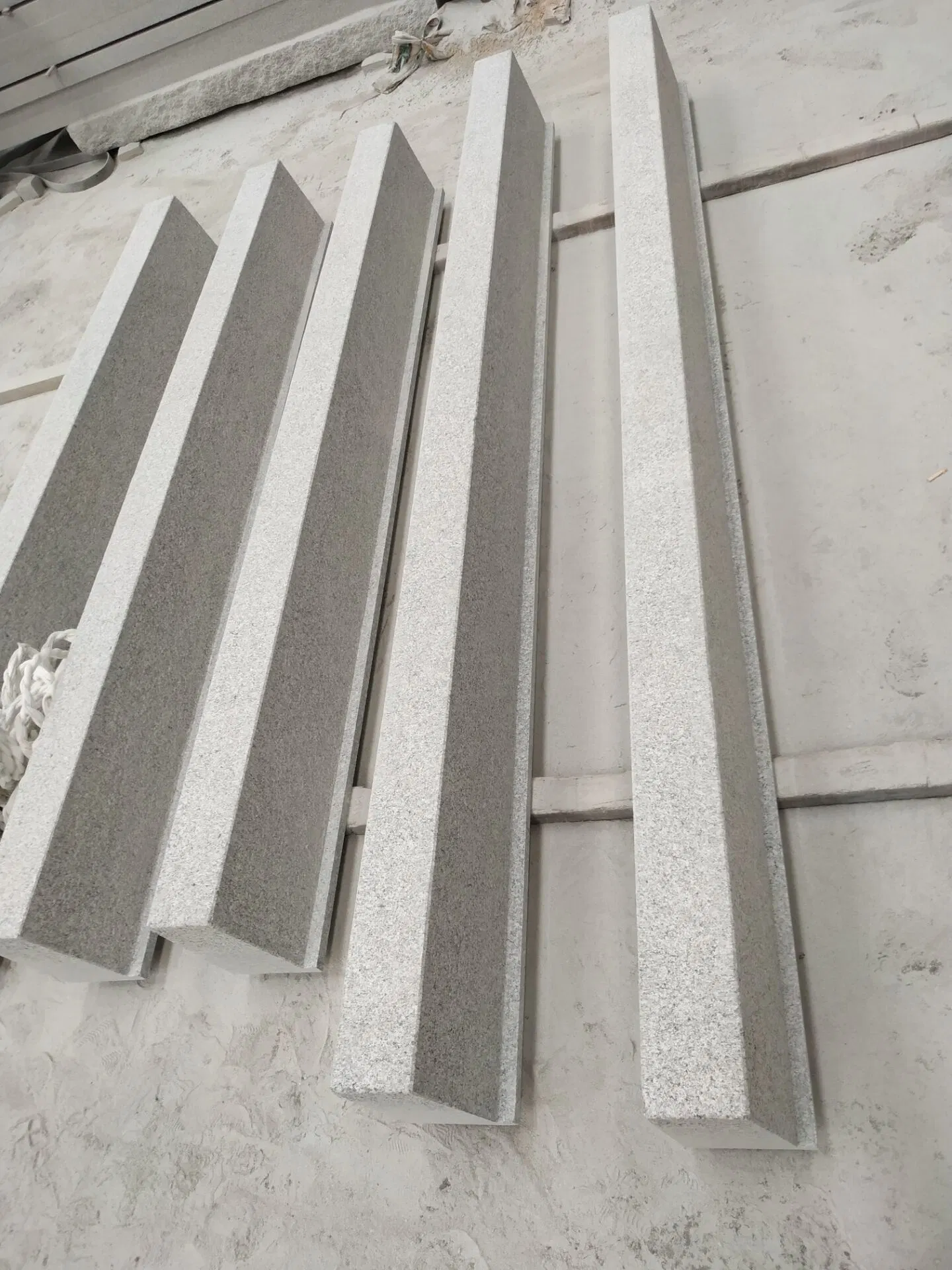 Bush-Hammered G603 Grey Granite Window Cills for Outdoor Garden Decoration