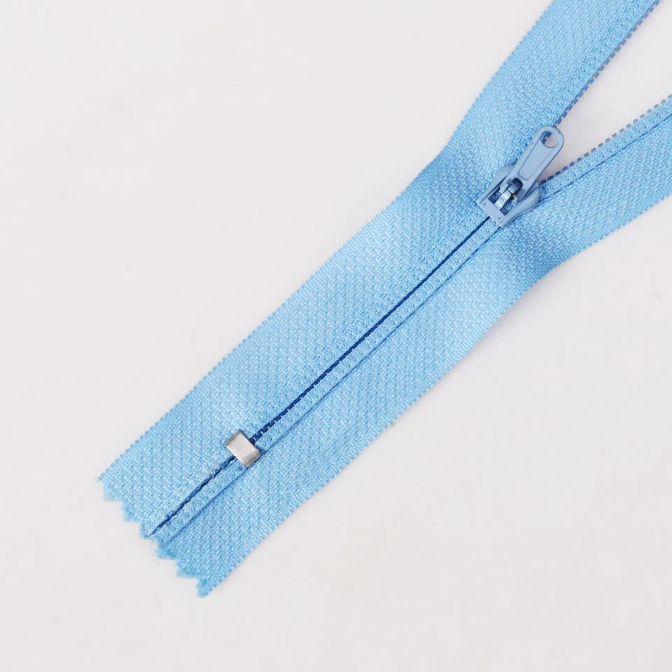 Wholesale/Supplier Custom Length Blue Colorful 3#/5#/8# Reverse Invisible Open End Nylon Zipper for Garments, Jacket, Bag