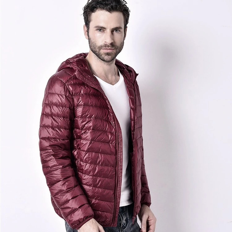 Печать логотипа на заказ Quilted Premium Quality Zipper Mens Winter Puffer Блестящие куртки мужчины большие, сублимированные пальто с капюшоном Мягкая куртка с пуховым наполнителем