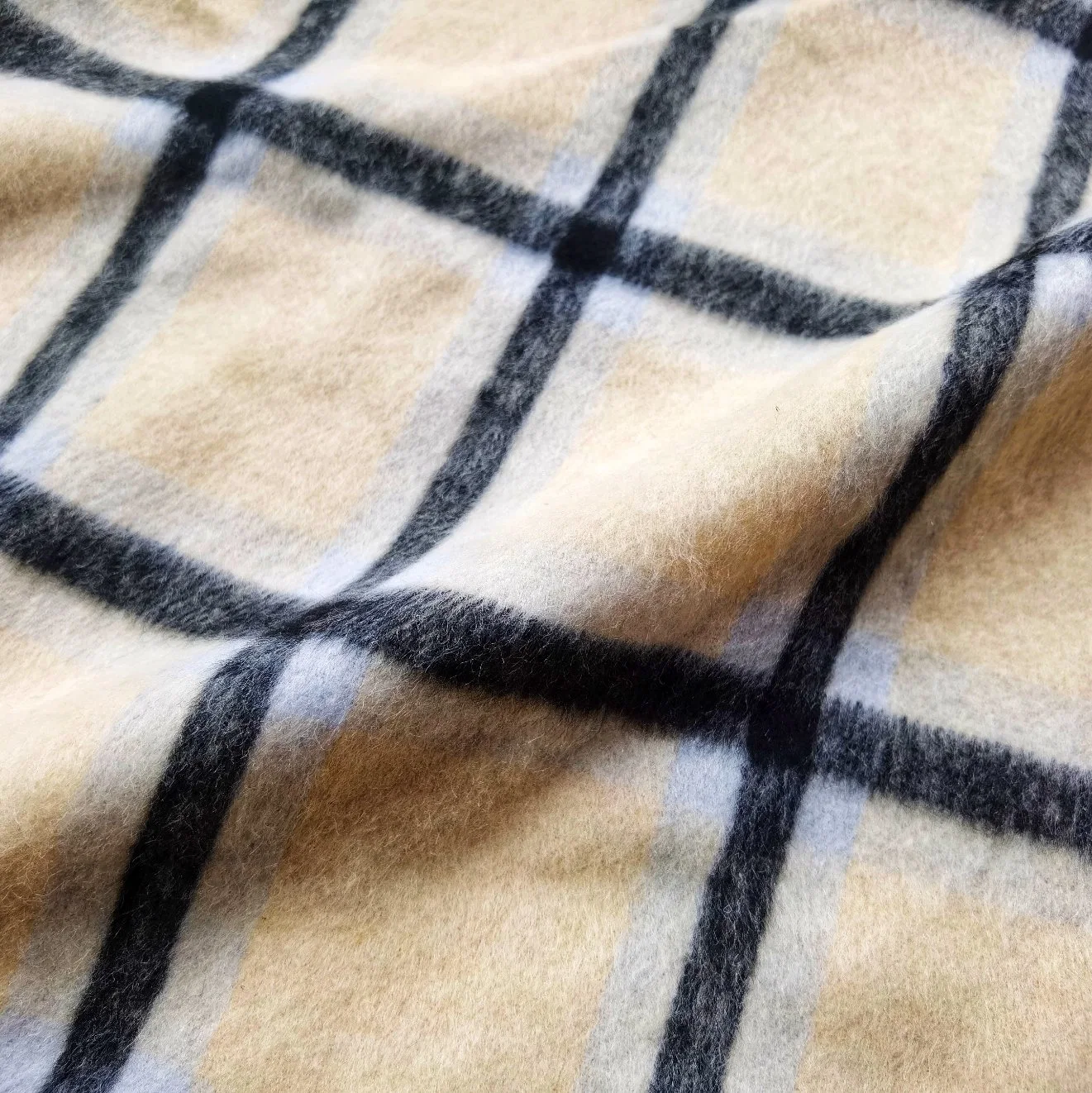 Wholesale/Supplier Single Side Woven Jacquard Plaid Fur Fabrics for Clothing