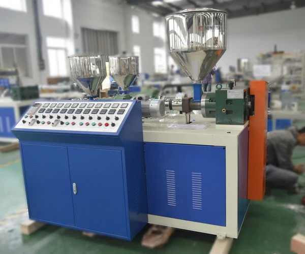 PP/PE Plastique coton-tige Bud Stick Making Machine