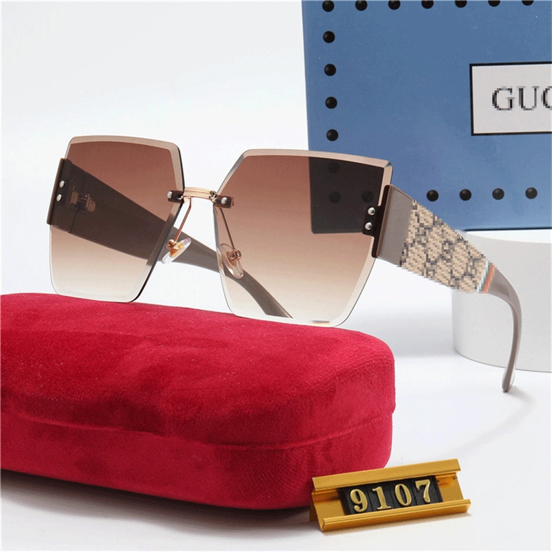 Sunglasses 2023 Luxury Sunglasses Wholesale/Supplier Brand Sunglasses for Women