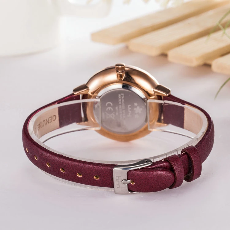 Customize OEM ODM Leather Strap Alloy Quartz Watch for Weman (WY-130)