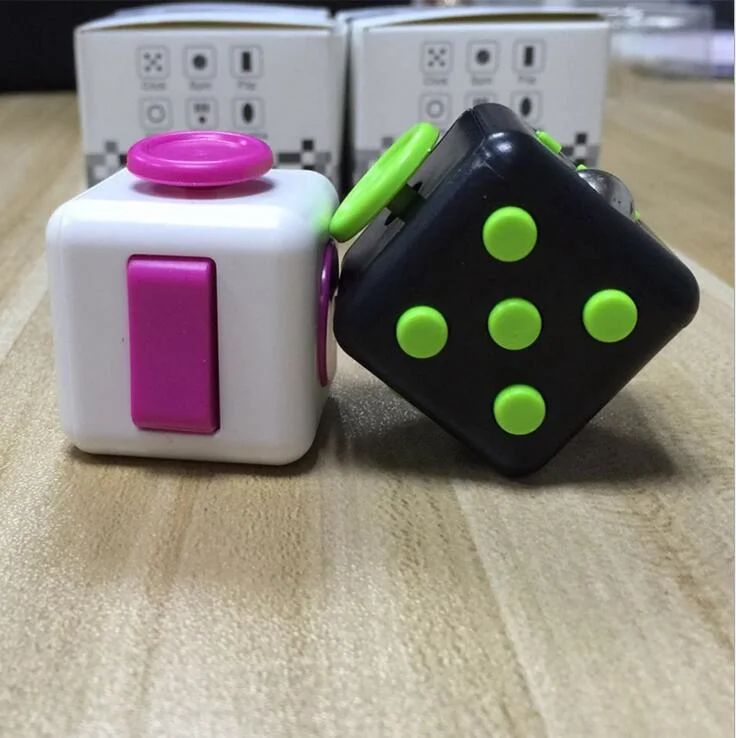 Anti Estrés seis lados Cubo Mágico Fidget de plástico para la venta