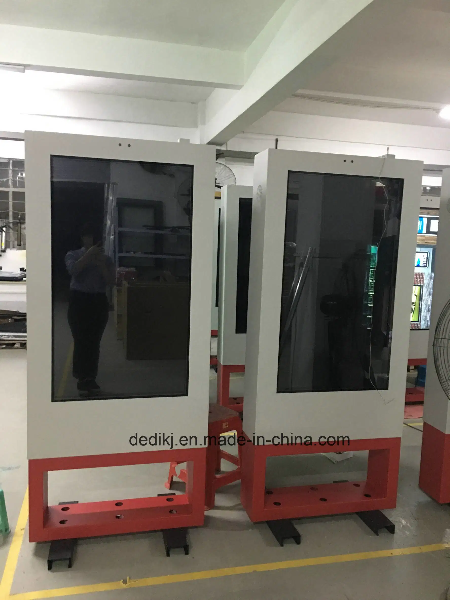 Professional Custom Design OEM ODM 43 47 55 65 Inch Outdoor LCD Digital Signage Kiosk