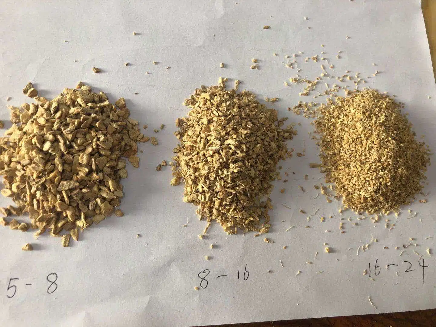 Chinese Herbal Medicine OEM Natural Dried Ginger Granules Shredded Ginger