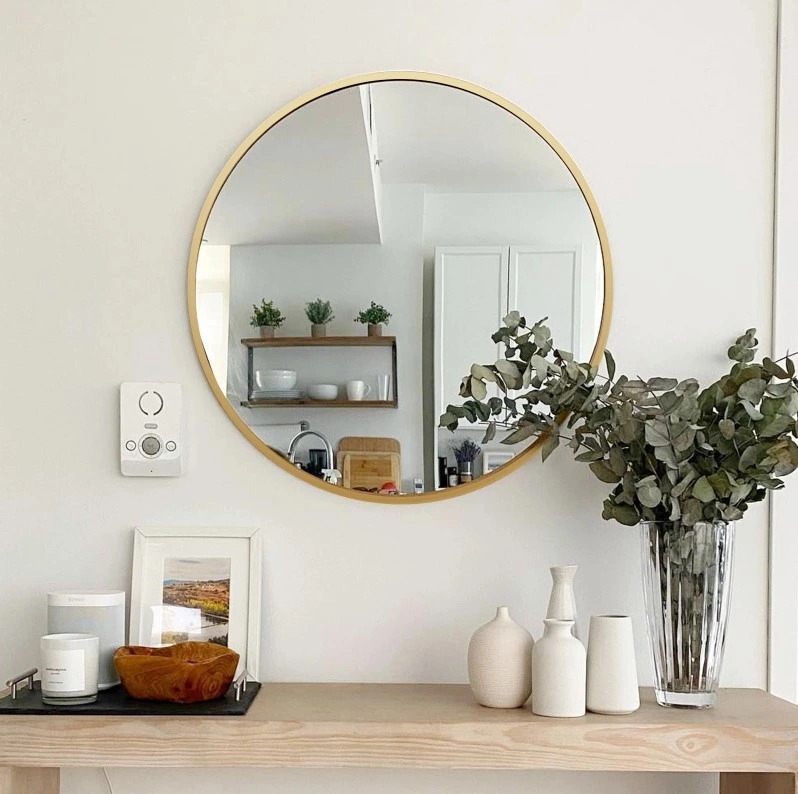 Miroir mural rond de salle de bain rond à cadre en aluminium doré de 800 mm avec supports