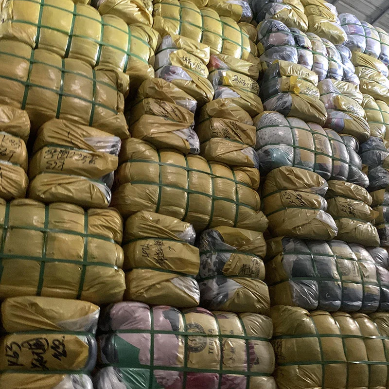 Bails de Canadaa Chine balle Tops de coton mélangé avec le millésime de vêtements usagés