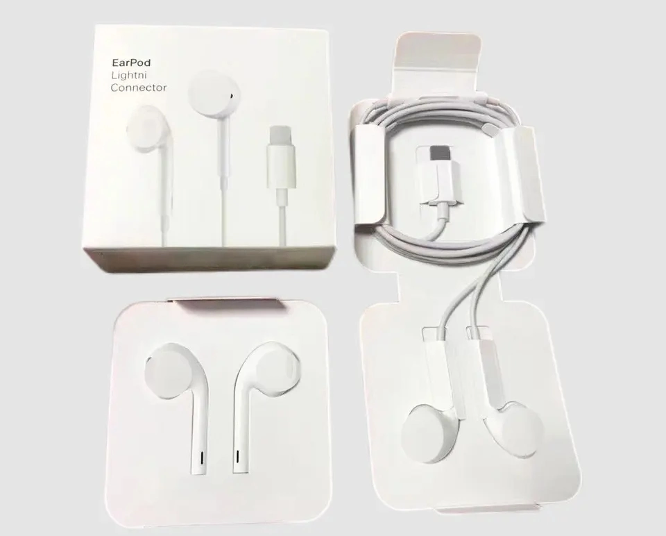 Wholesale/Supplier Mobile Phone Accessories Wired Earbuds Earpods for iPhone14 13 11 Xs Xr Series with Lightning Connector