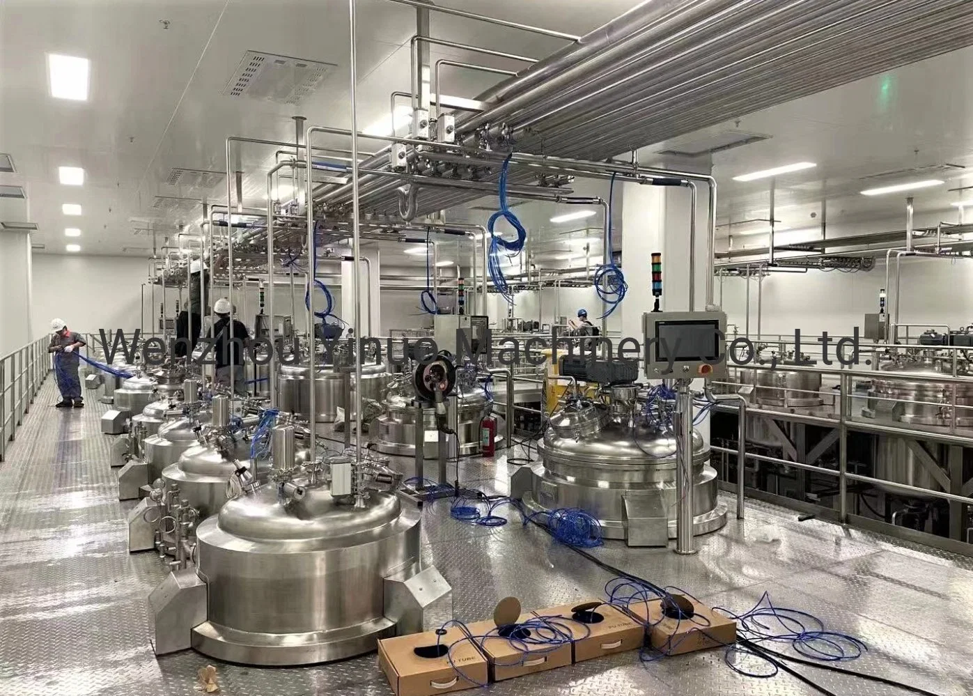 Soft (Hard) Capsule Pharmaceutical Industry Stainless Steel Dissolve Processing Equipment with Agitator Mixer