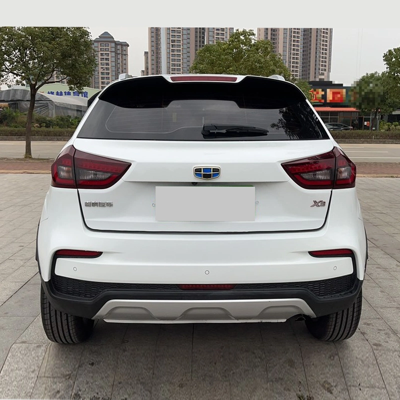 Geely Auto Vision X3 modelo Premium CVT de 2020 e 1,5 L.