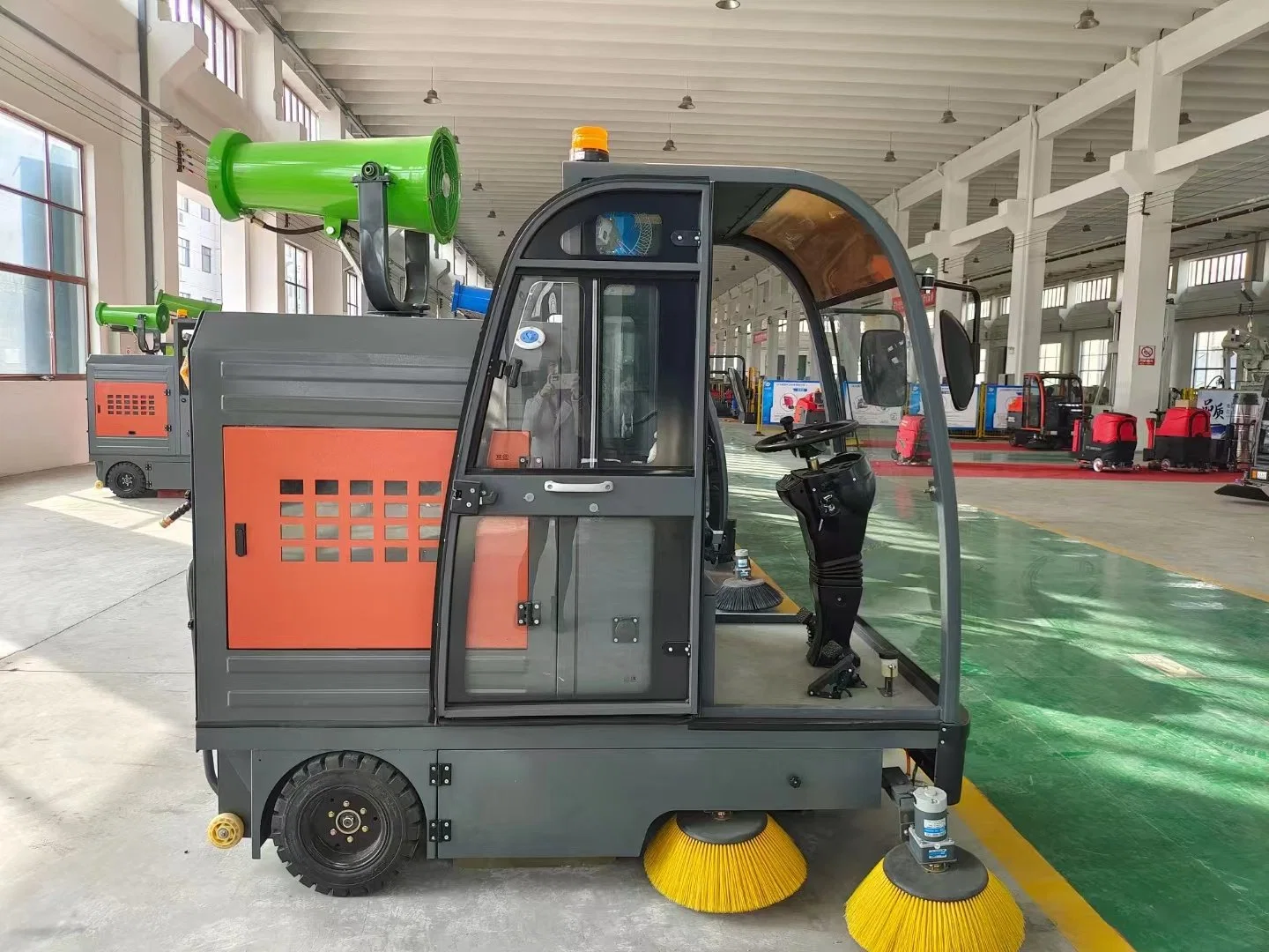 Go Plant Self Propelled Electric Vacuum Mechanical Small Road Sweeper