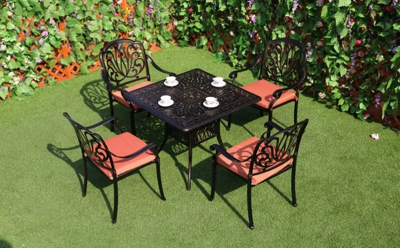 Outdoor Patio Garden New Restaurant Metal Dining Outdoor Furniture Cast Aluminum Table and Chair Set