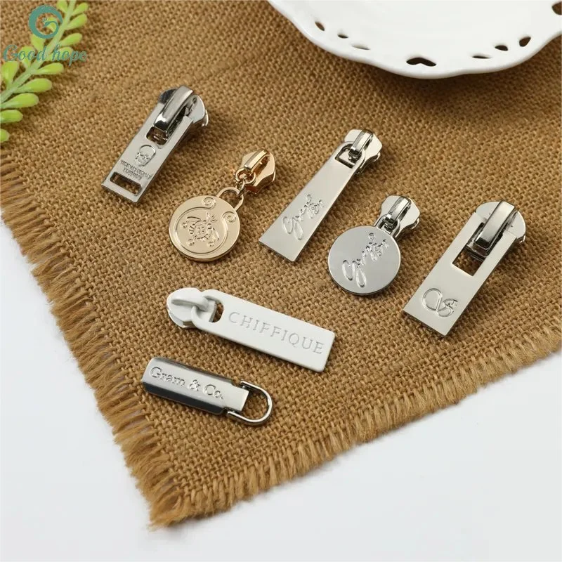 Zipper Pulls Good Price Custom Zinc Alloy Brand Logo Popular Free Design Metal Customized Cheap Plating Garment 500PCS