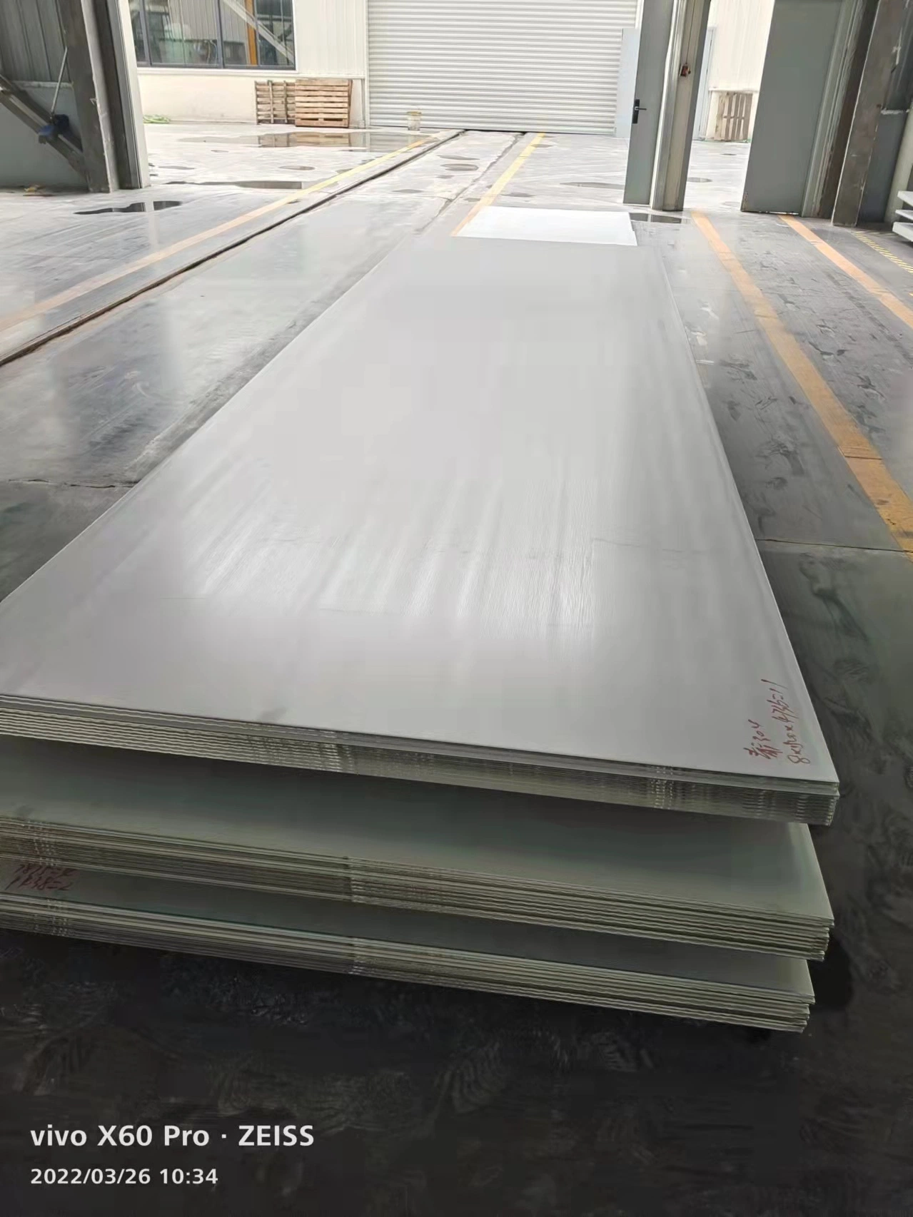 410 430 201 304/304L 316L 310S 904L 321 C276 etc, Surface 2b Ba No. 1 No. 4 Hl 8K Mirror Hairline Anti-Fingerprint Cold Rolled/Hot Rolled Stainless Steel Sheet

410 430 201 304/304L 316L 310S 904L 321 C276 etc, Surface 2b Ba No. 1 No. 4 Hl 8K Miroir Hairline Anti-Empreinte Digitale Tôle d'acier inoxydable laminée à froid/chaud