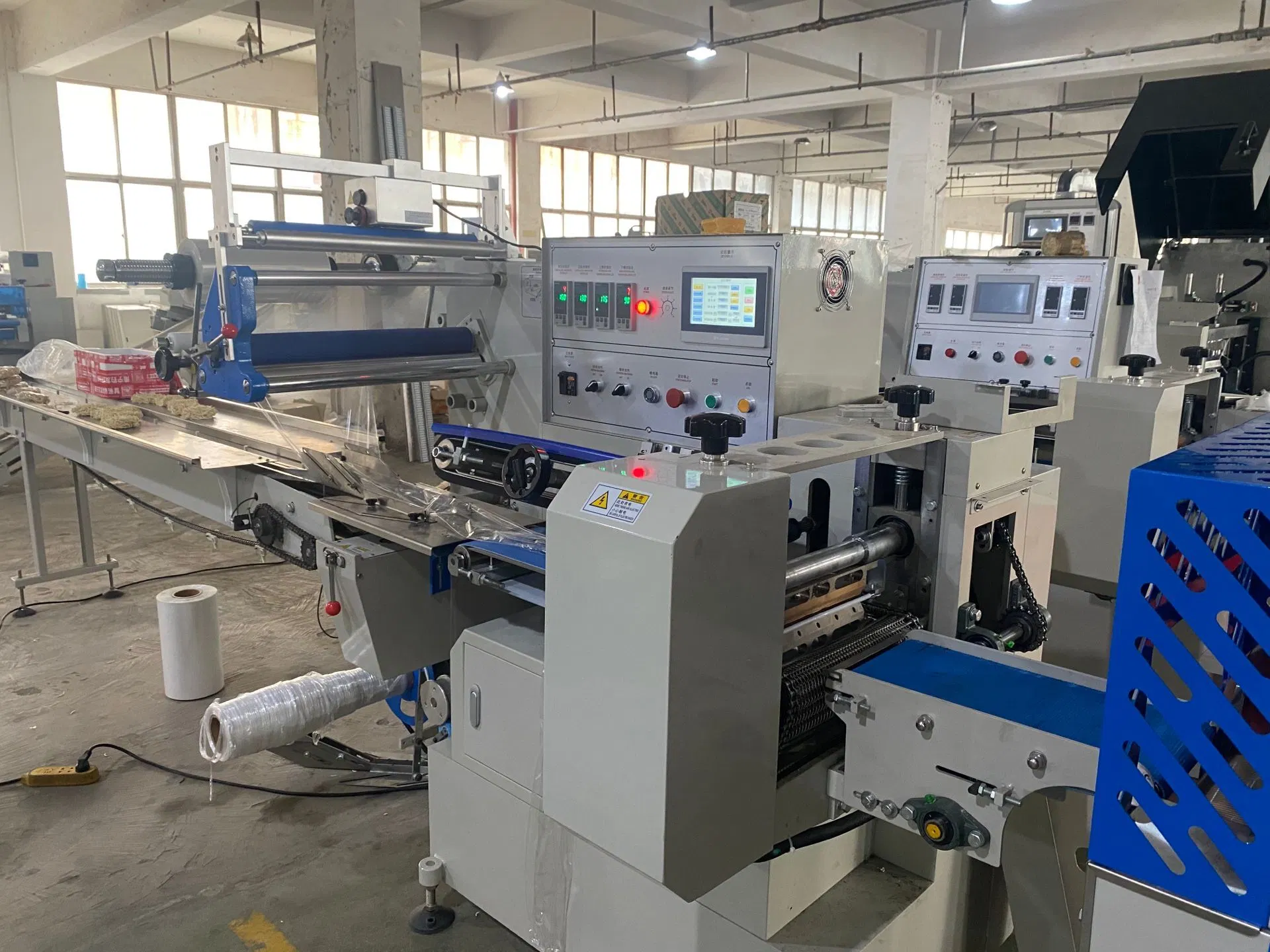 Automatic Flap Disc L Style Staples Stacking Shrink Wrapping Packaging Machine Thermal Heat Automatic POF PVC Film L Bar Sealing Shrink Wrapping Packaging