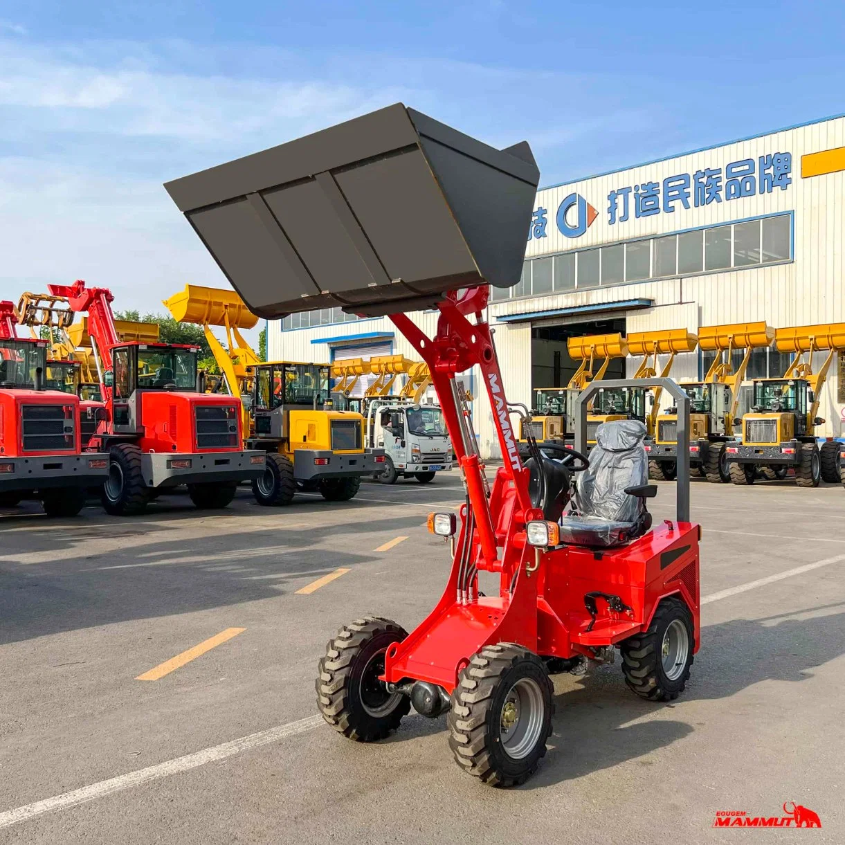 Mini Farm Electric Battery Wheel Rcm Loader with Boom Arm Made in China