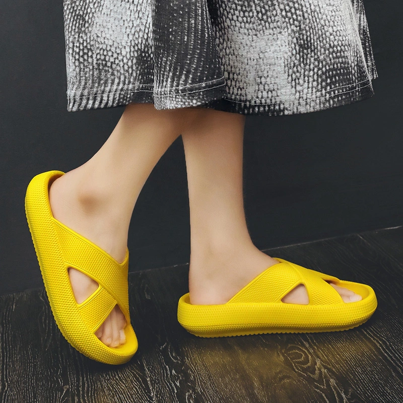 Big Size Comfortable Cushioning Waterproof Shower Slippers Bathroom Sandals Cloud Slides for Women and Men