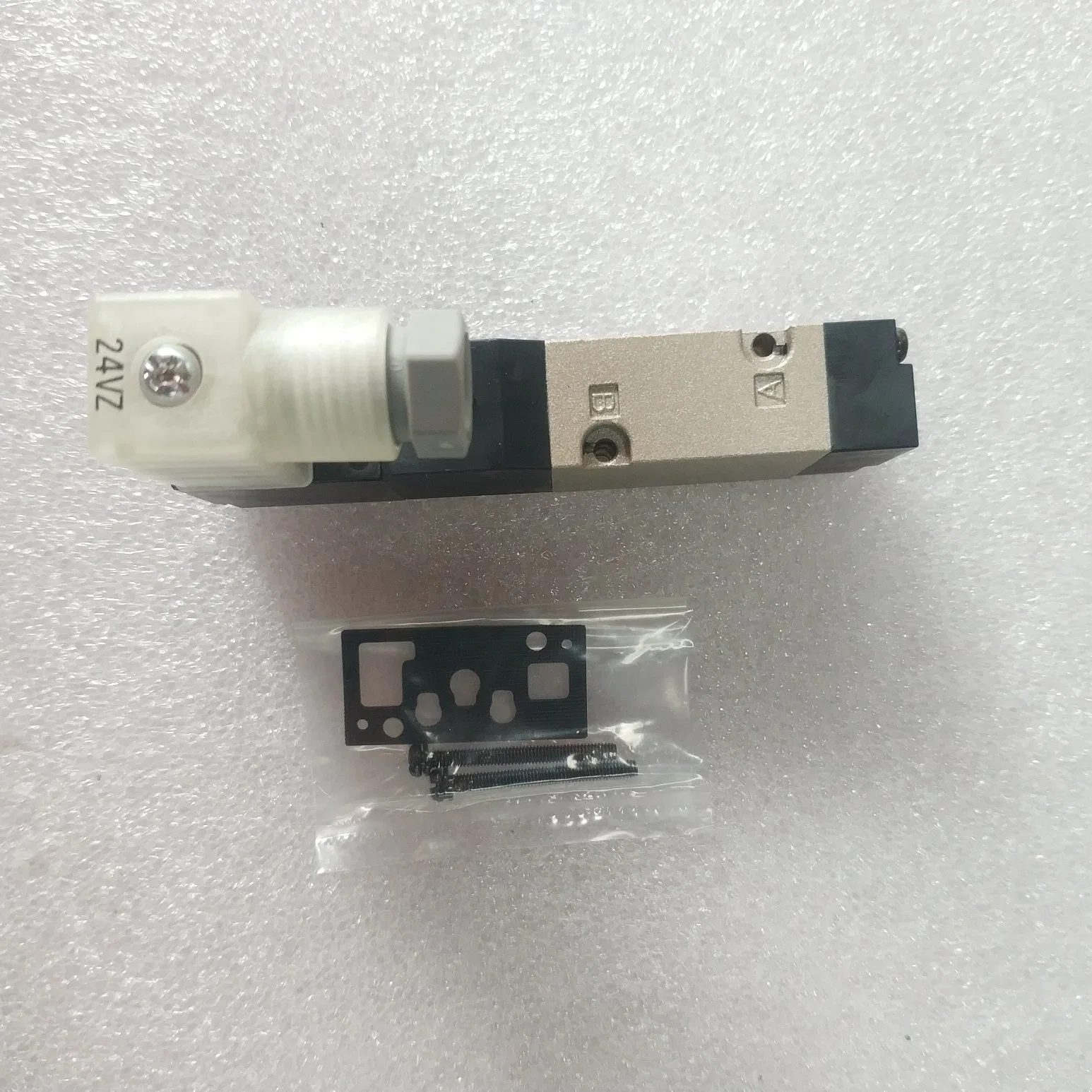 Imported New Solenoid Valve for CKD 4kb119-00-L-DC24V Air Valve 4kb119-L Cylinder for Ryobi Machine for Ryobi 750