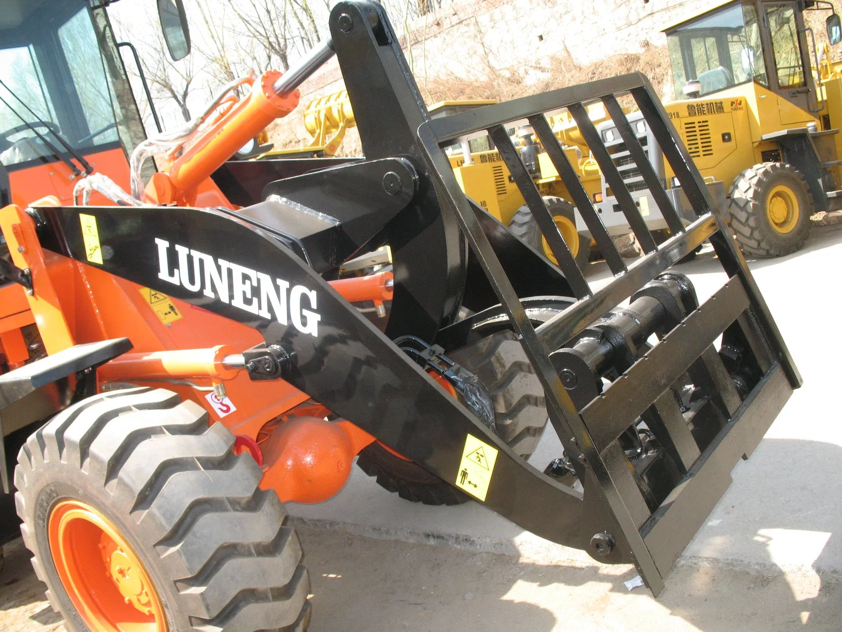 2 à 5 tonne off-road chariot élévateur à fourche pour la vente de terrain CE approuvé