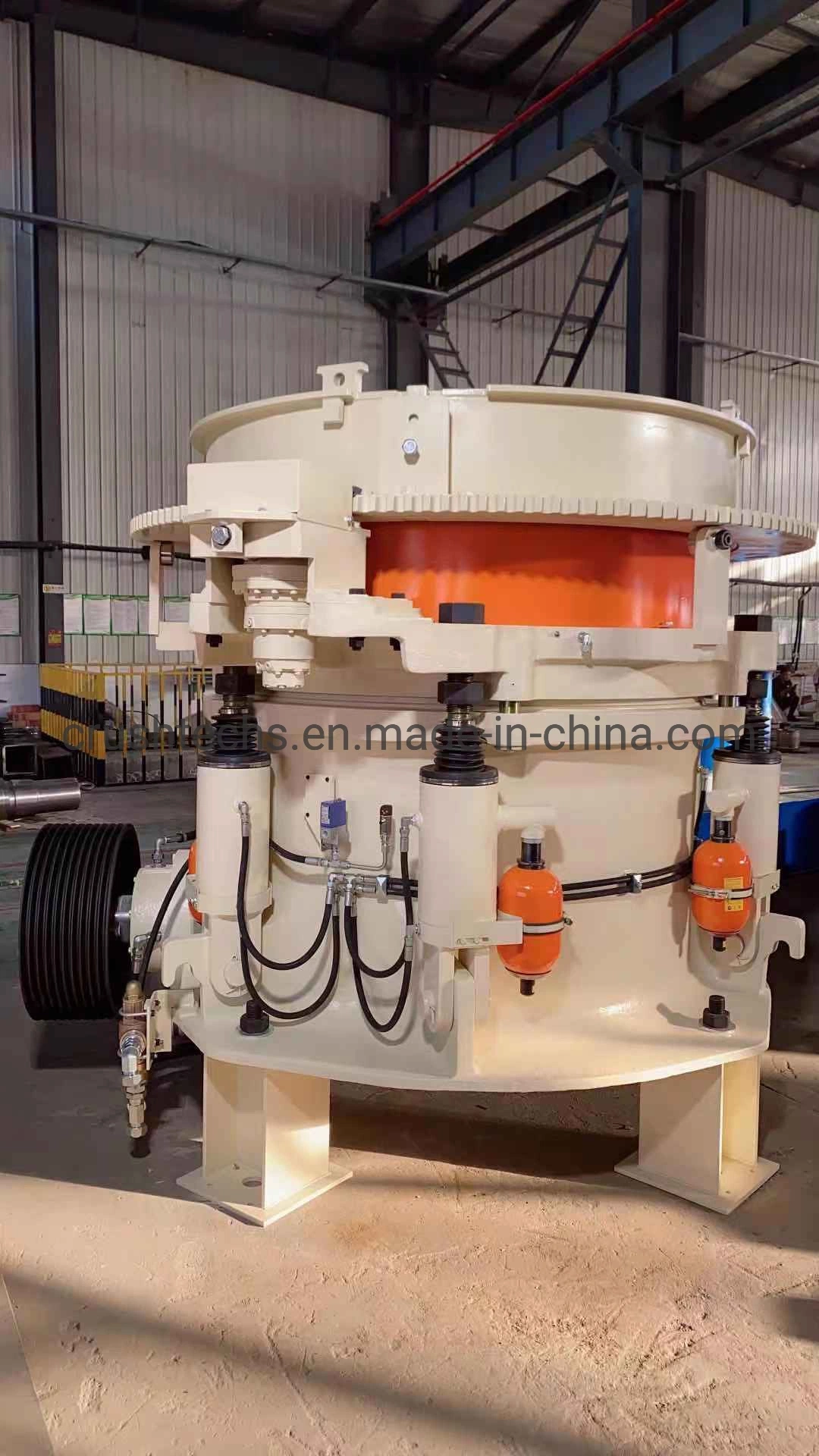 Mining Machinery High Quality Full Hydraulic Stone Crusher Cone Crusher CHP300