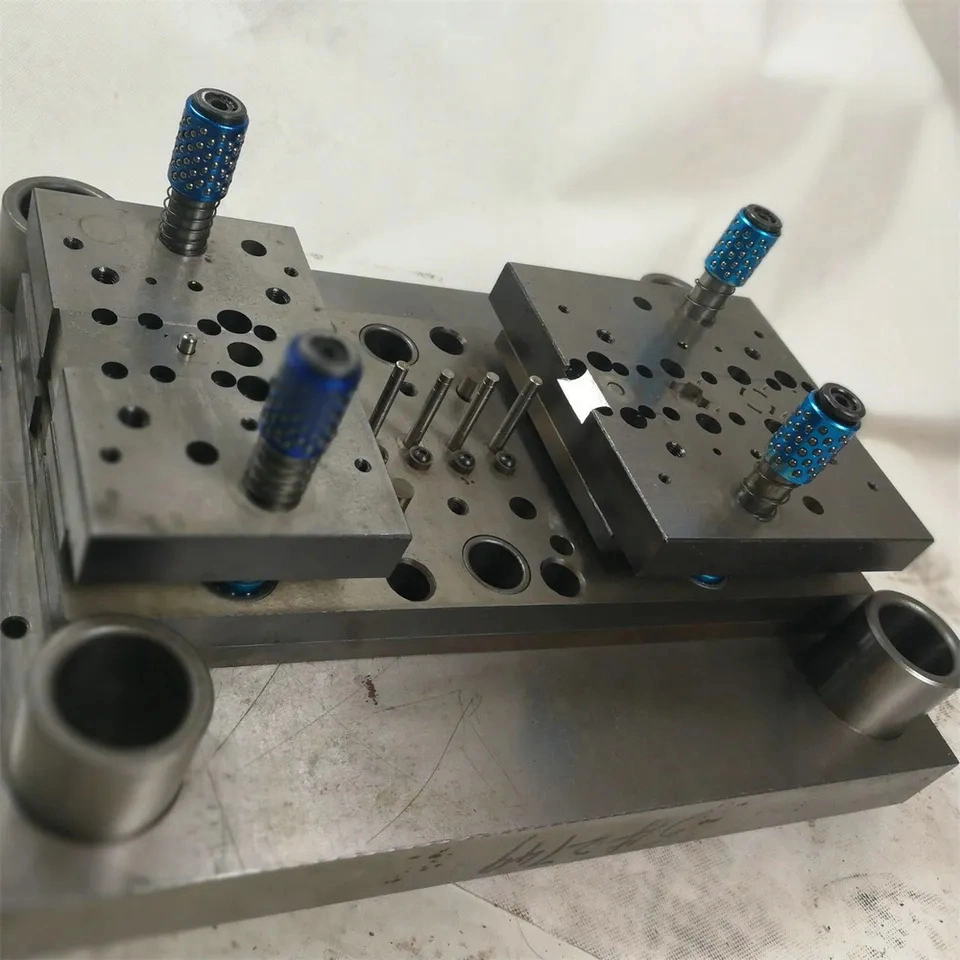 4-ISO/IATF Precision Mold, Precision Mould, Stamping Mold, Stamping Die, Metal Mold, Die Maker, Manufacture Mold, Forming Mold for Electronics Part Mold