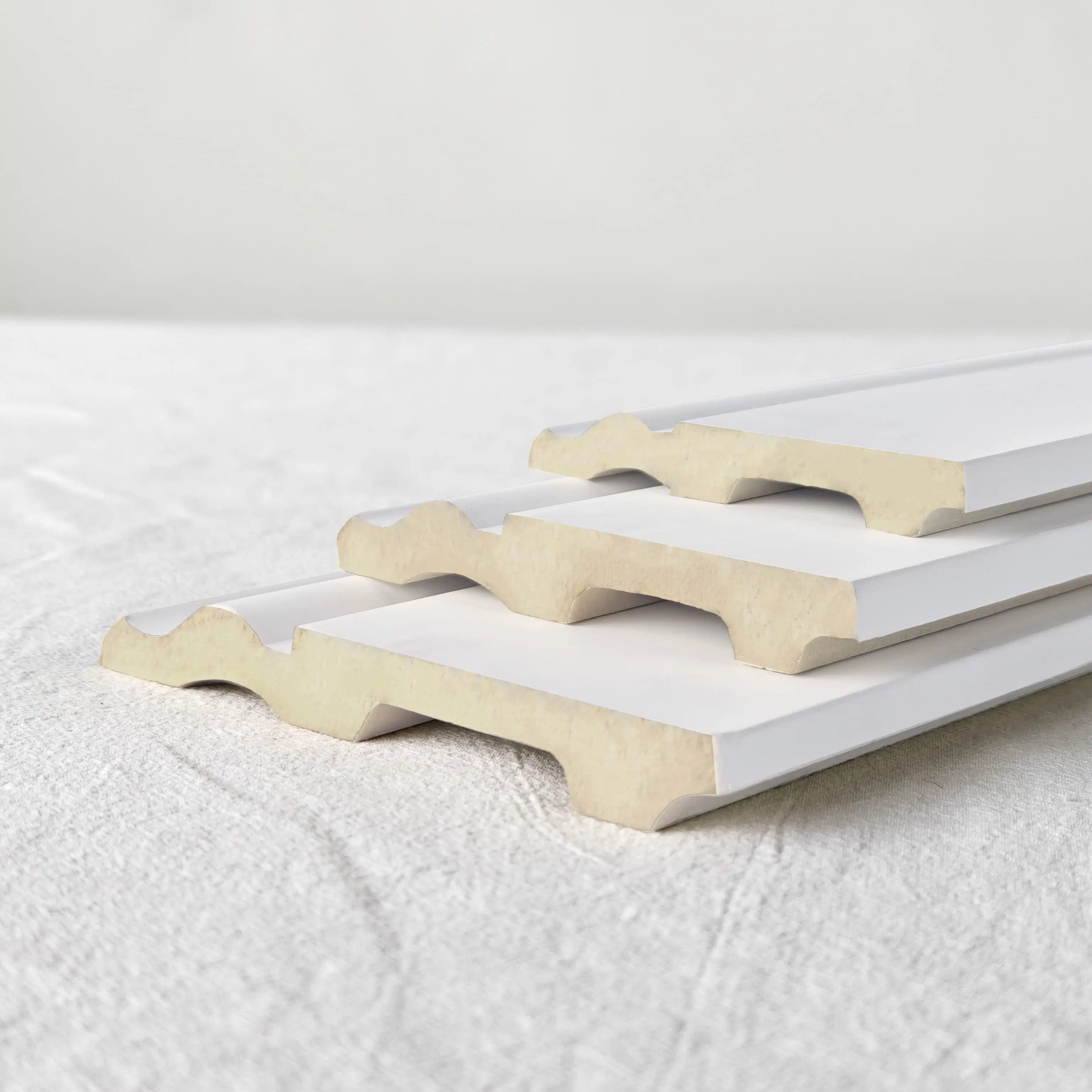 Auuan Schönes Design Hölzerne Baseboard Kunststoff Baseboard Foam Molding