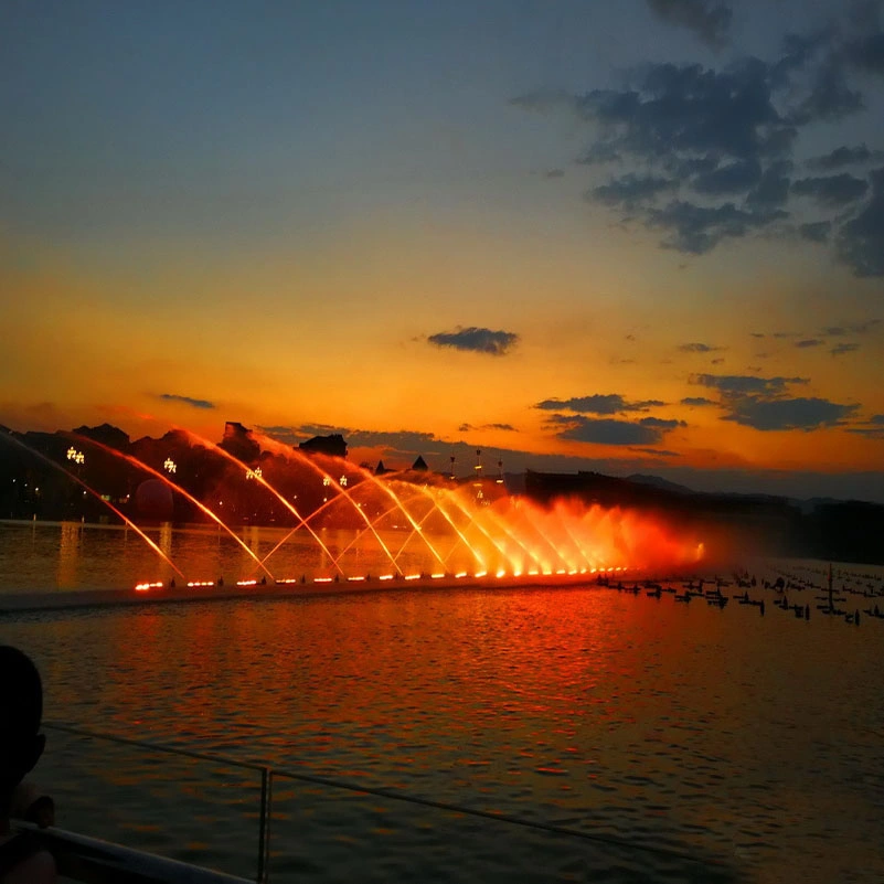 Fuente de la música Proveedor en China Círculo Fuente de la música SS Fuente del agua, Luz láser LED de colores, Fuente boquilla de chorro alta