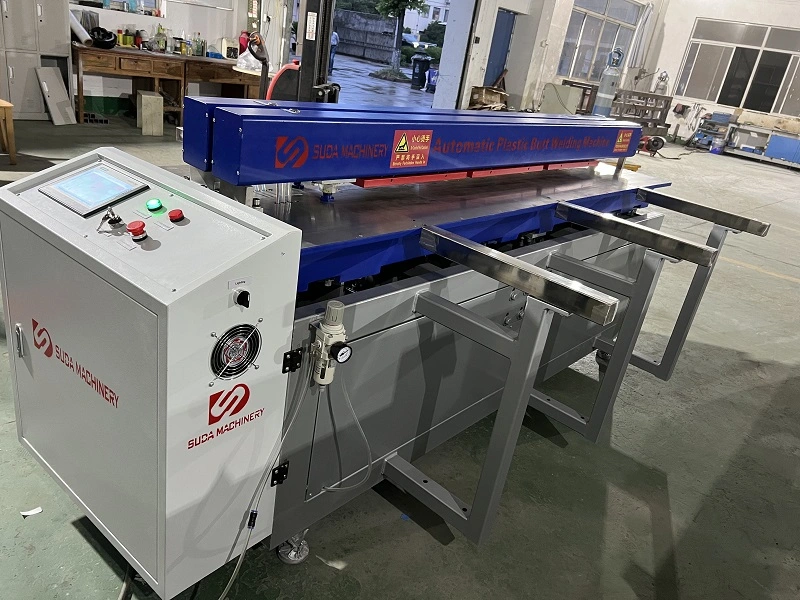 Dhr1500 CNC machine de soudage/laminage de feuilles de plastique/machine de fusion de tuyaux en HDPE