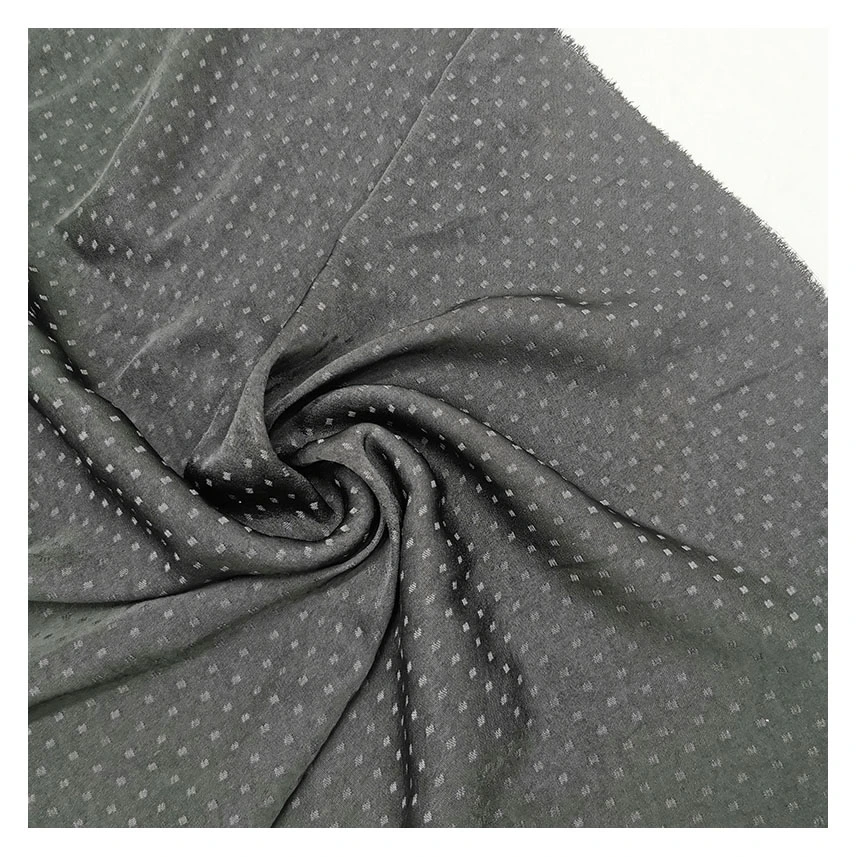 Soft respirante 100% polyester jacquard Tissu satiné dot Design pour vêtement