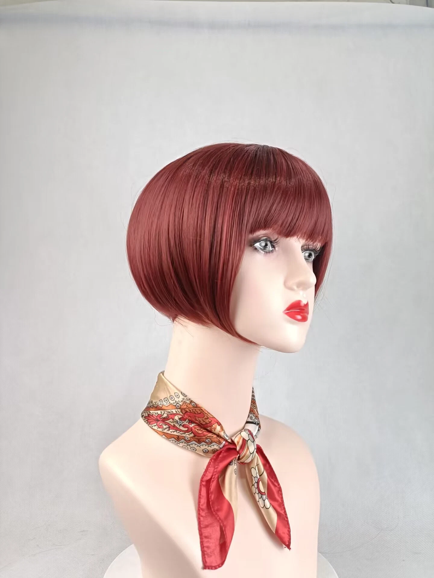 China Factory Brazil femmes synthétique Wig respirabilité Net Thick Short Bob Hairsytle pièce à cheveux rouge vin