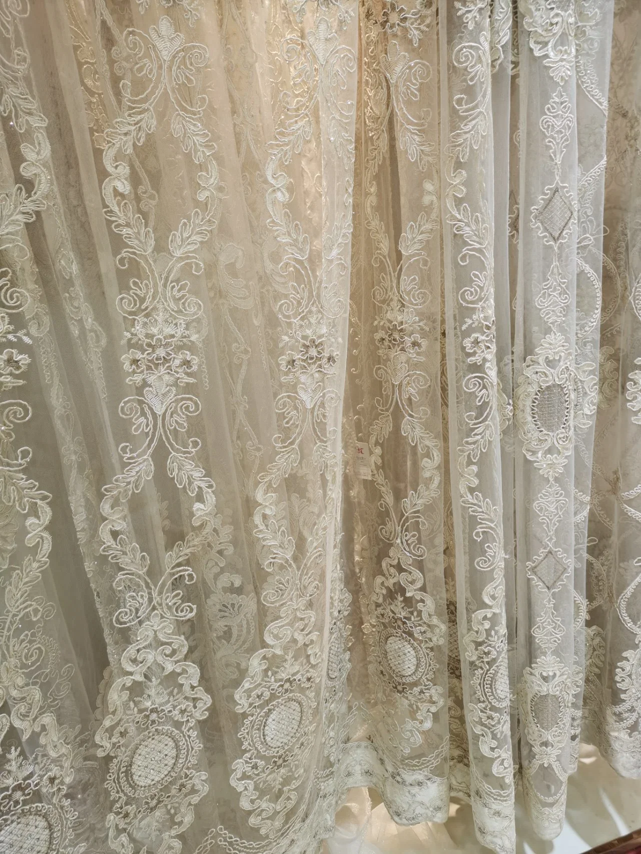 New Design Fashion of Embroidery Made on Mesh Ground Curtain Fabric