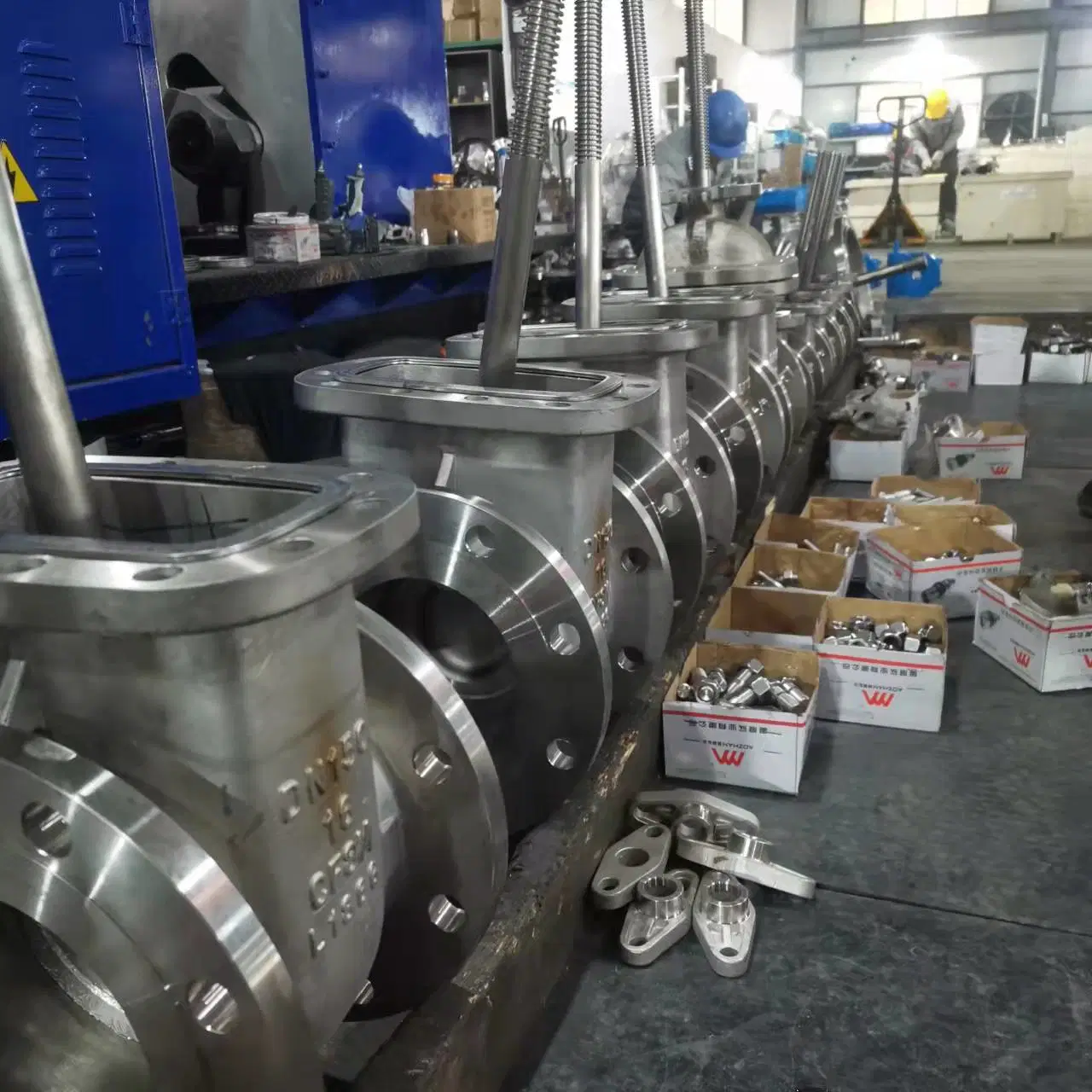 DIN 3352 F4 SS304 SS316 Metal Seated DN 50- DN150 Gate Valve