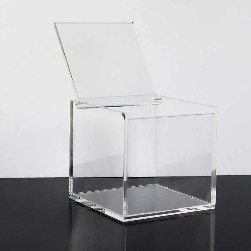 Chinese Factory Production Custom Clear Acrylic Playing Card Display Box