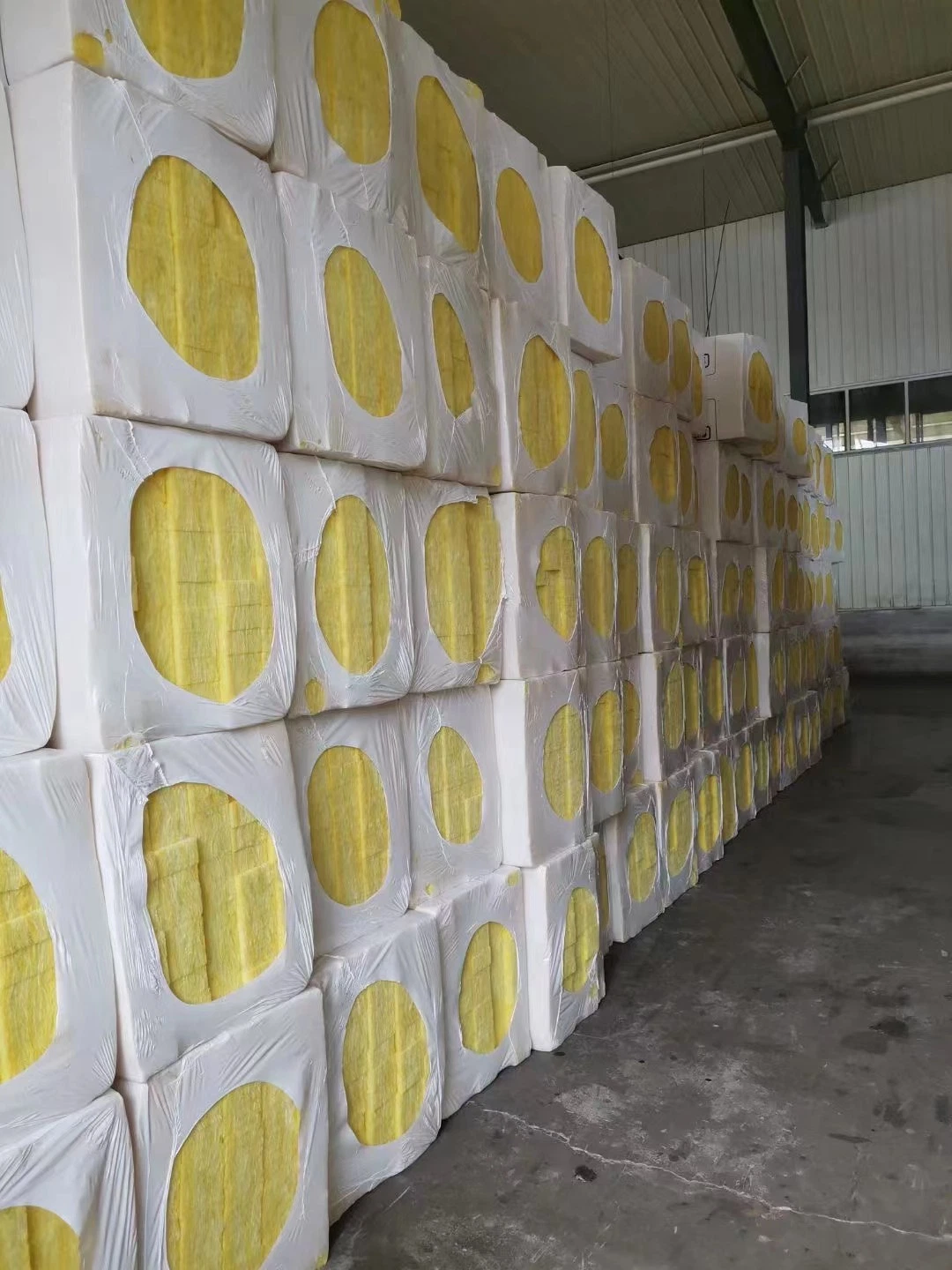 High quality/High cost performance  Strong Fireproof Aluminum Foil Glass Wool Board for Partition Acoustic Insulation