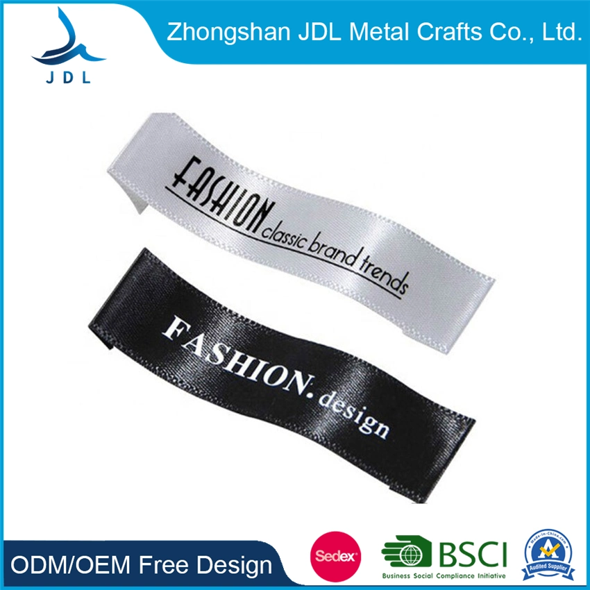 China Suppliers Custom Woven Fabric Label for Clothing/Hats/Garments/Bags/Home Decoration/Promotional with Logo Branding