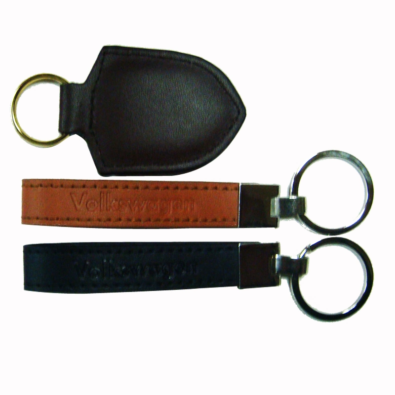 Vente en gros mode promotionnelle pu PVC personnalisé photo car porte-clés Porte-ceinture vierge promotion chaussure cadeau logo voiture véritable Porte-clés en cuir noir brun