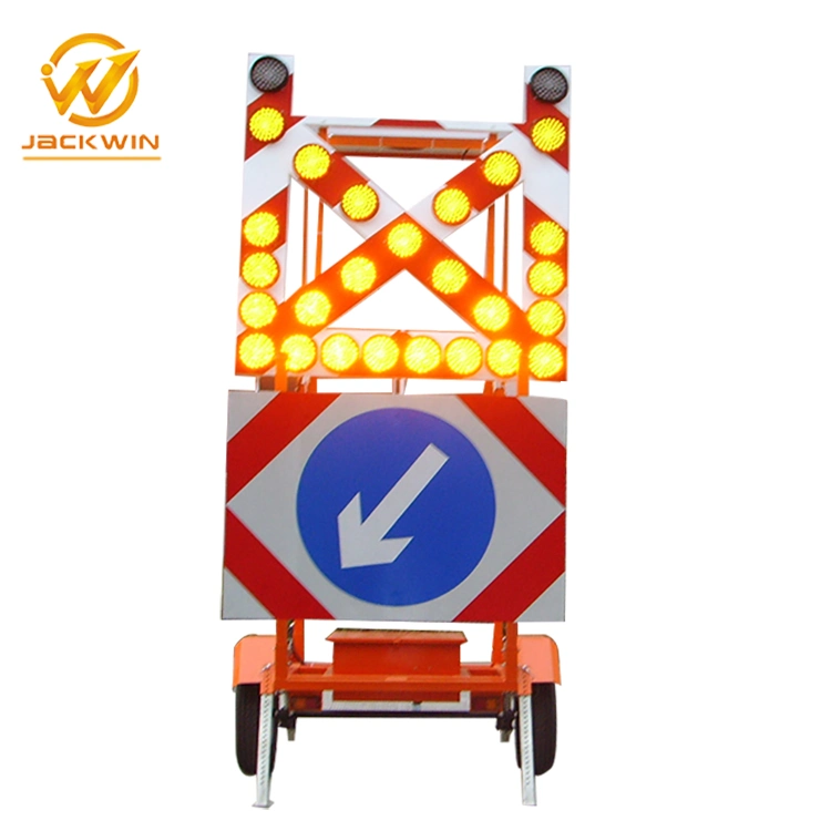 LED Traffic Arrow Board / Solar Arrow Board Trailer / Mobile Display Signal with Trailer